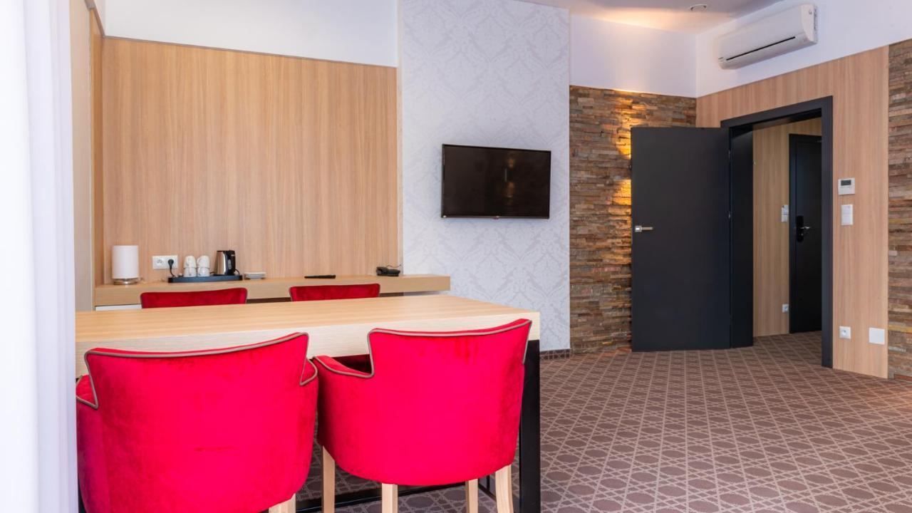 Hotel Nad Czernica Czarne  Kültér fotó