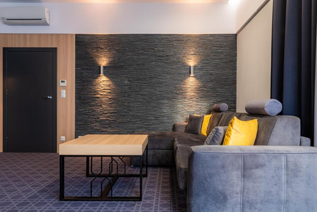 Hotel Nad Czernica Czarne  Kültér fotó